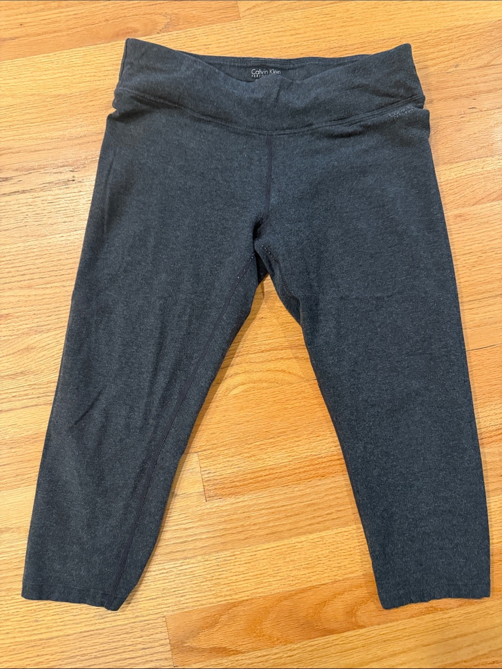 Calvin Klein Performance Women’s Quick Dry Dark Gary Capri Leggings size large